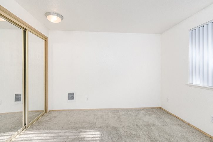 Forest Ridge Apartments 2 bedroom, 1.5 bath townhome - 1,034 SF